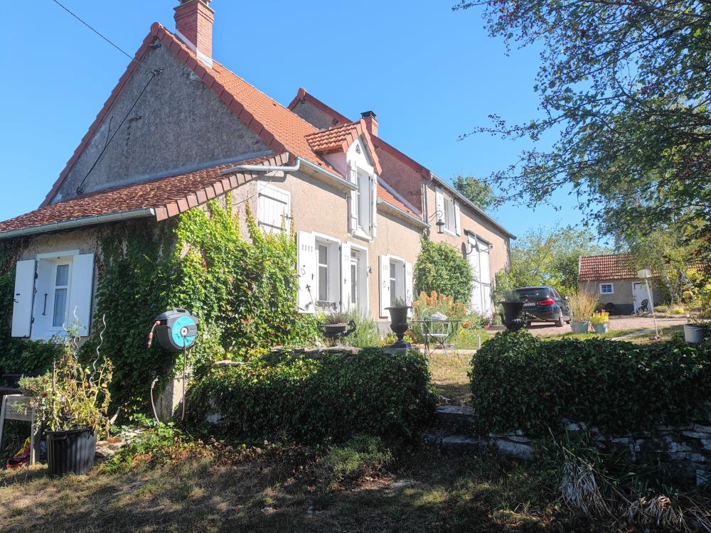  te koop vrijstaand huis Saint-Franchy Nièvre 1