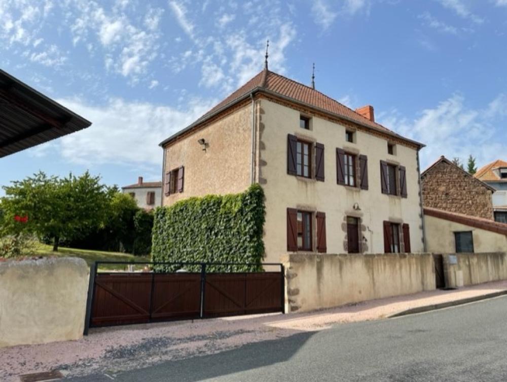  te koop huis Lenax Auvergne 1
