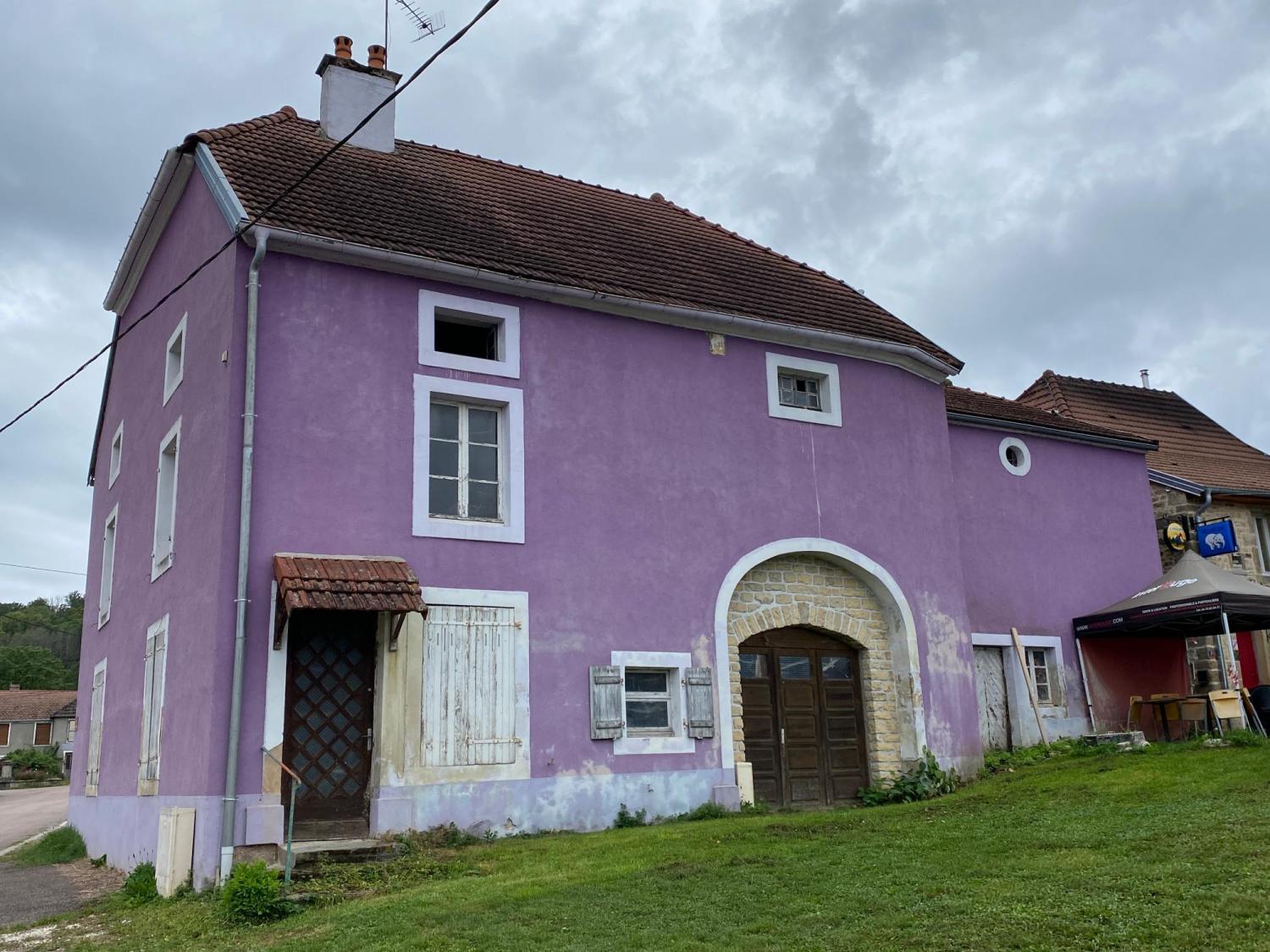  te koop dorpsboerderij Jussey Haute-Saône 1