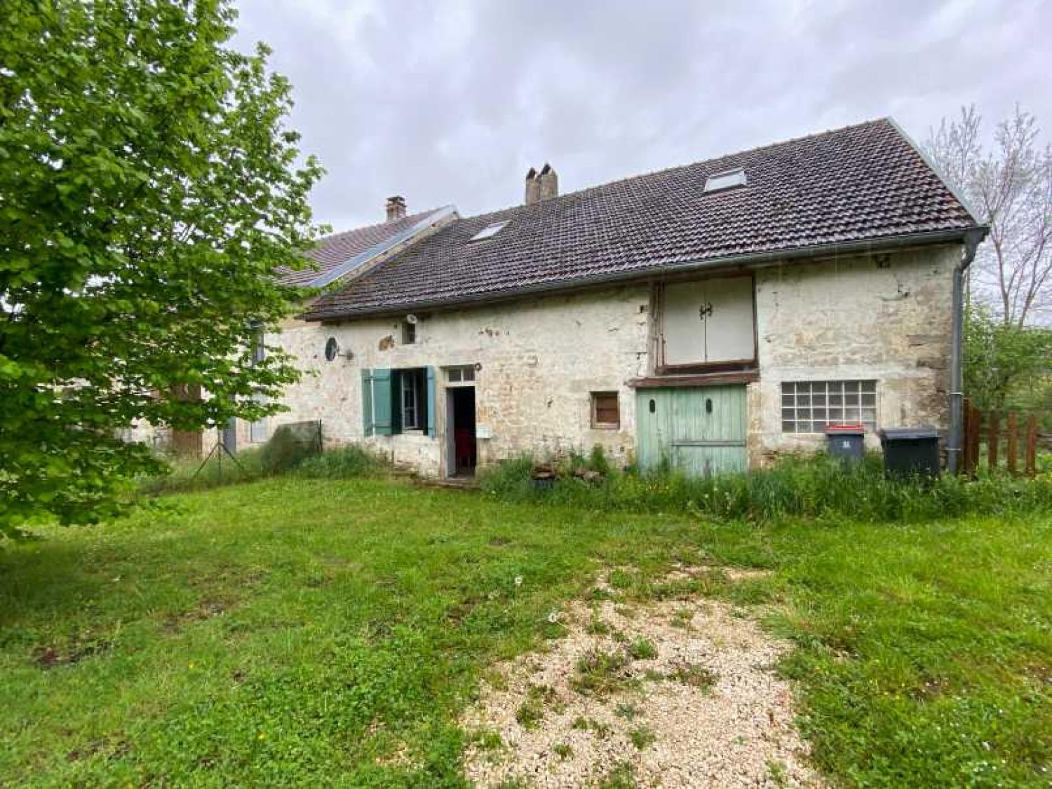  te koop dorpsboerderij Rosoy-sur-Amance Haute-Marne 2