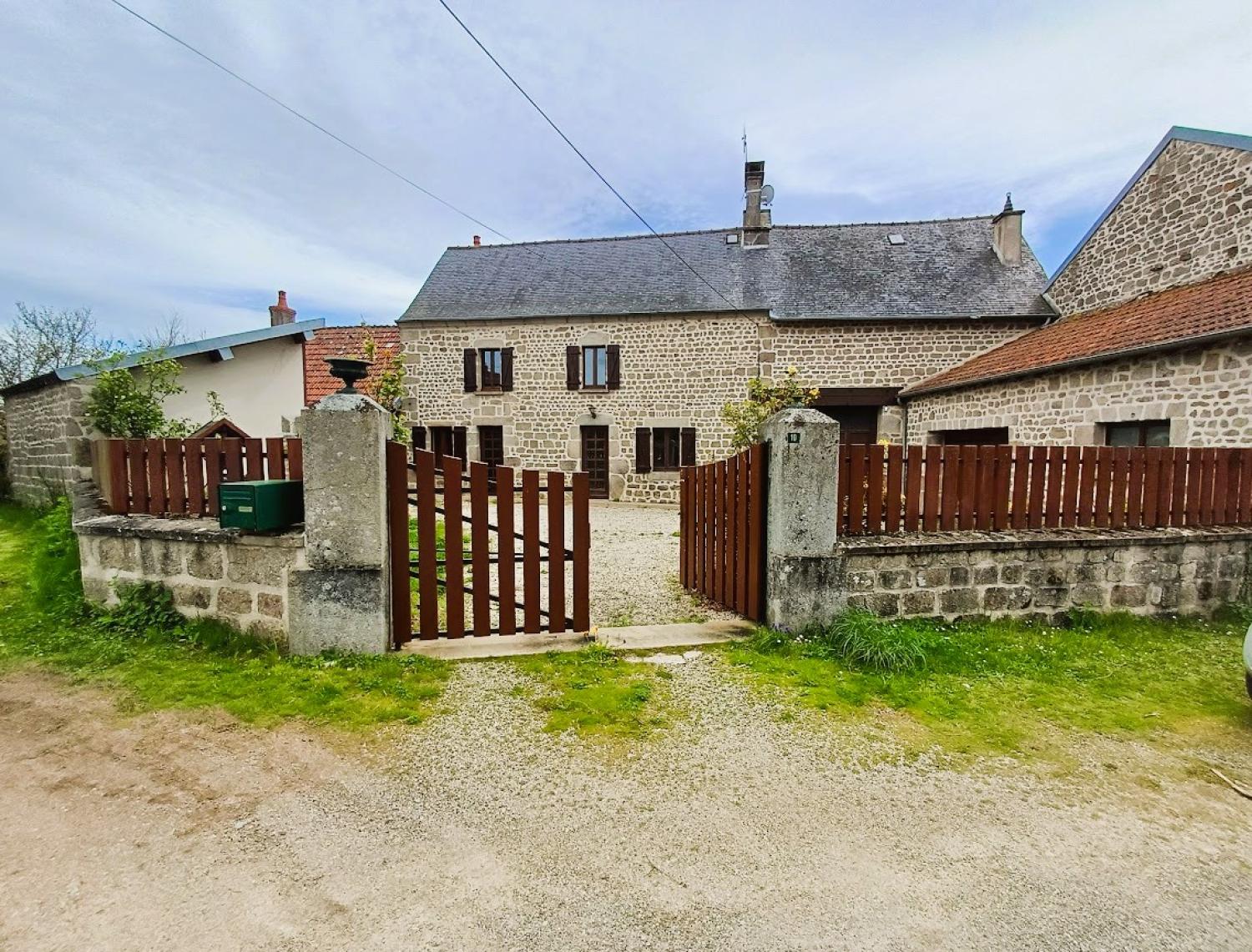  te koop vrijstaand huis Champagnat Creuse 2