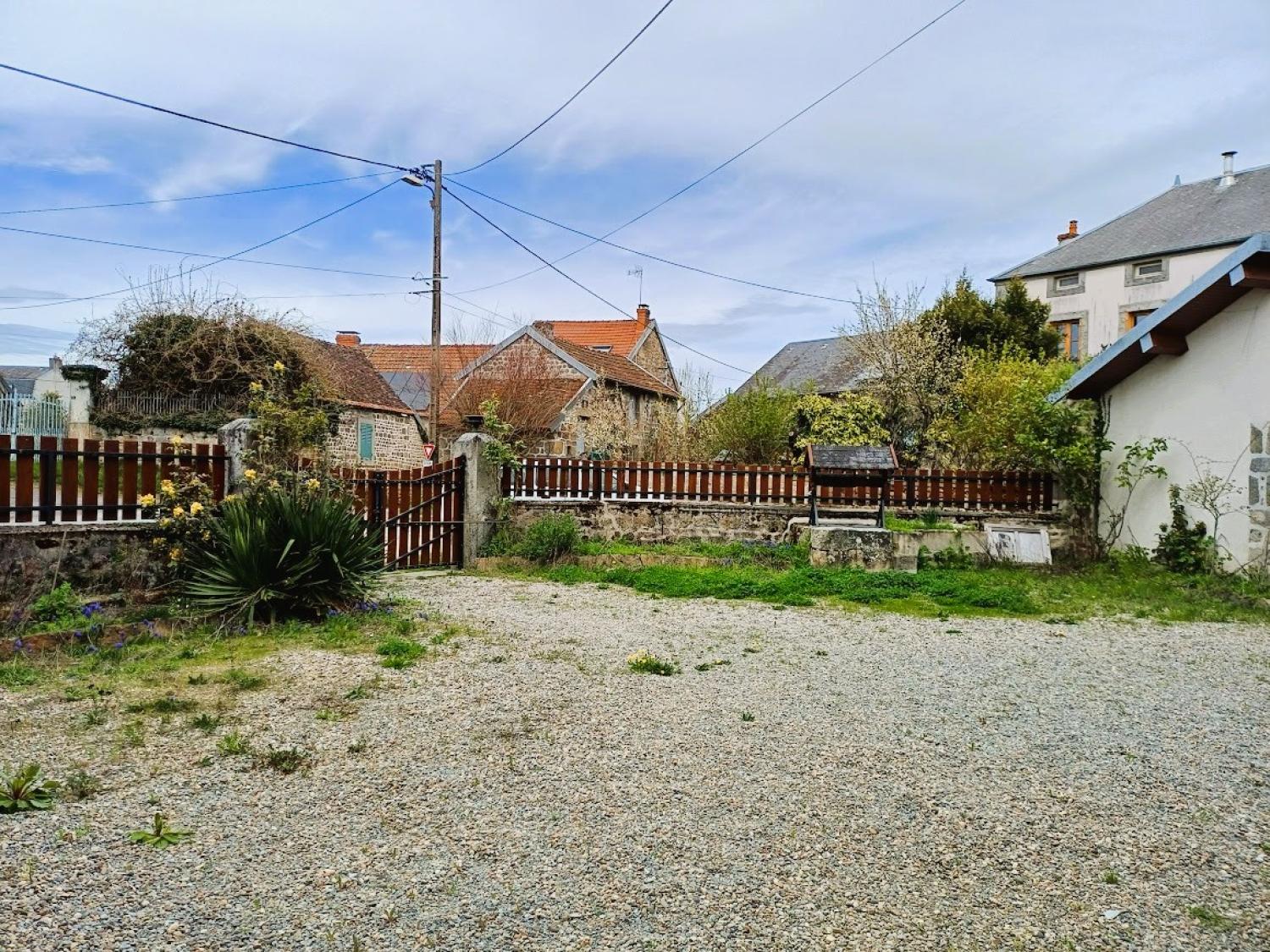  te koop vrijstaand huis Champagnat Creuse 40