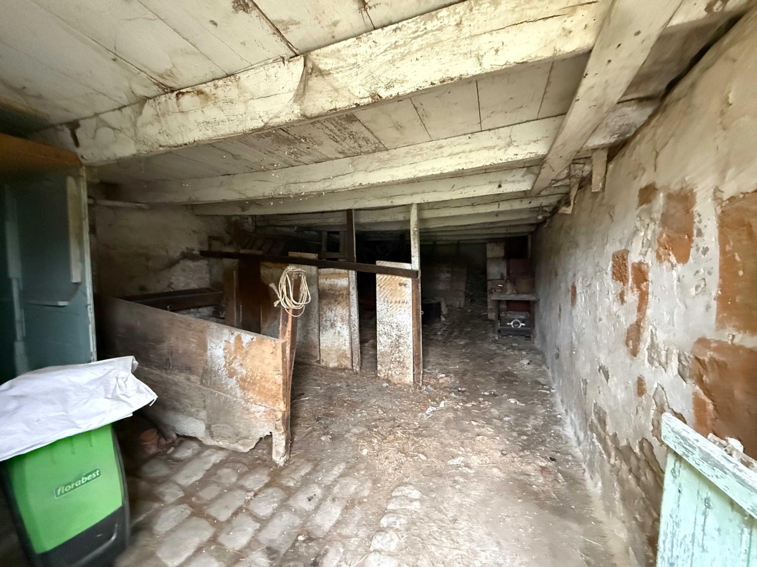 te koop dorpsboerderij Jussey Haute-Saône 30