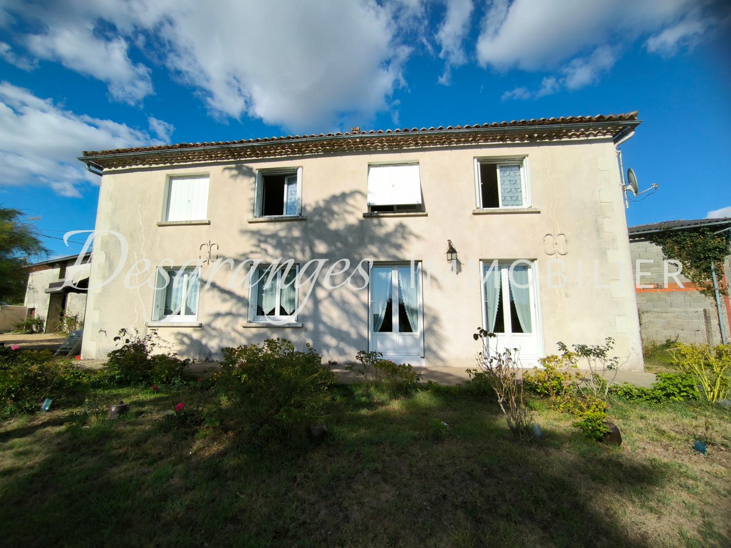 te koop vrijstaand huis Saint-Jean-de-Côle Dordogne 1