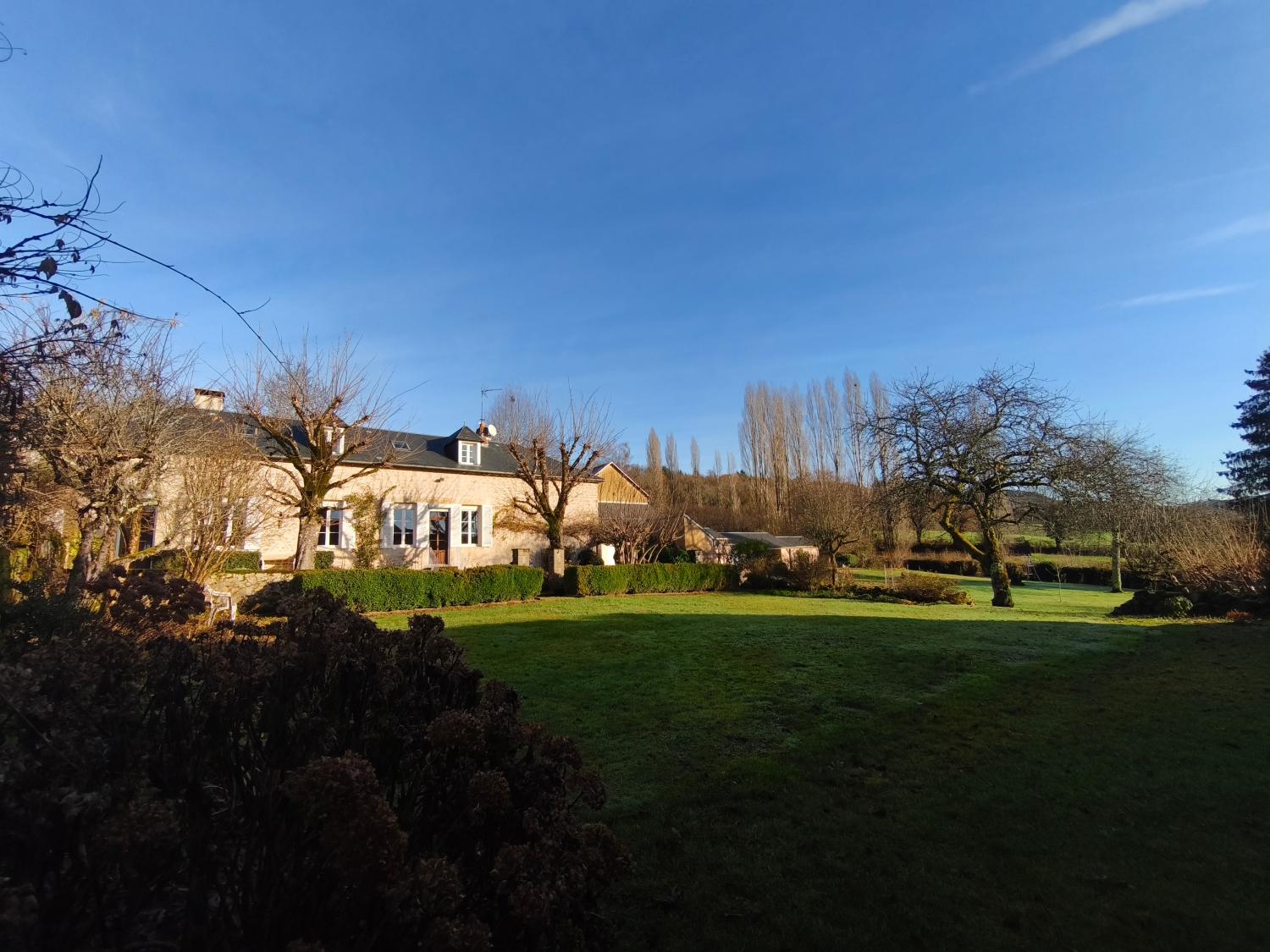  te koop vrijstaand huis Chaumard Nièvre 1