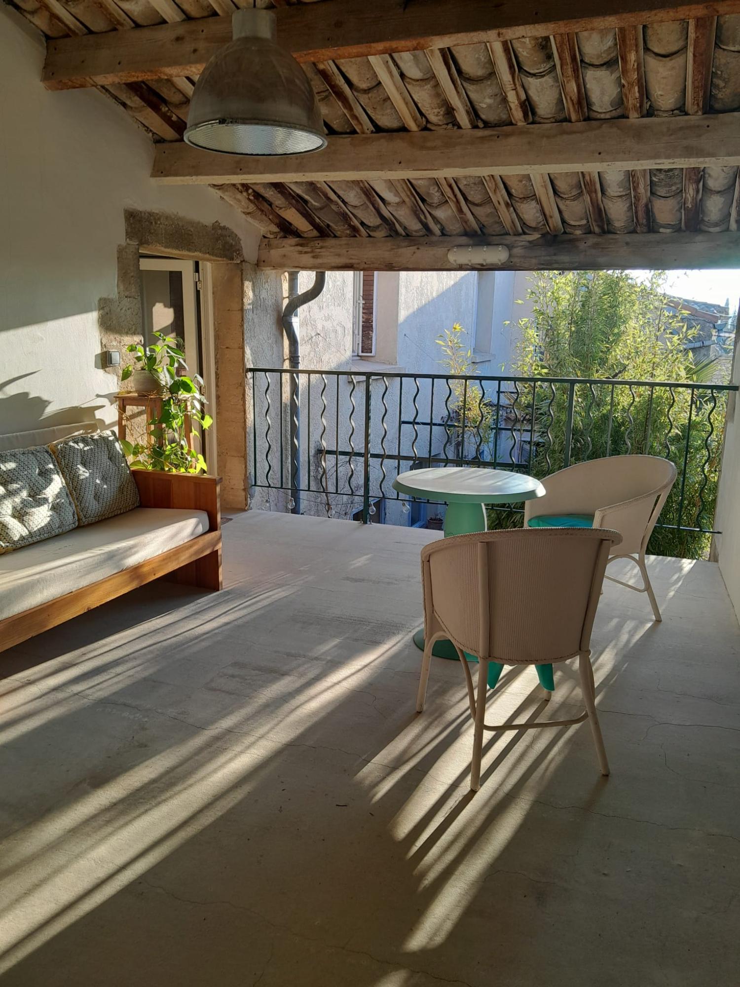 te koop stadshuis Pujaut Gard 13