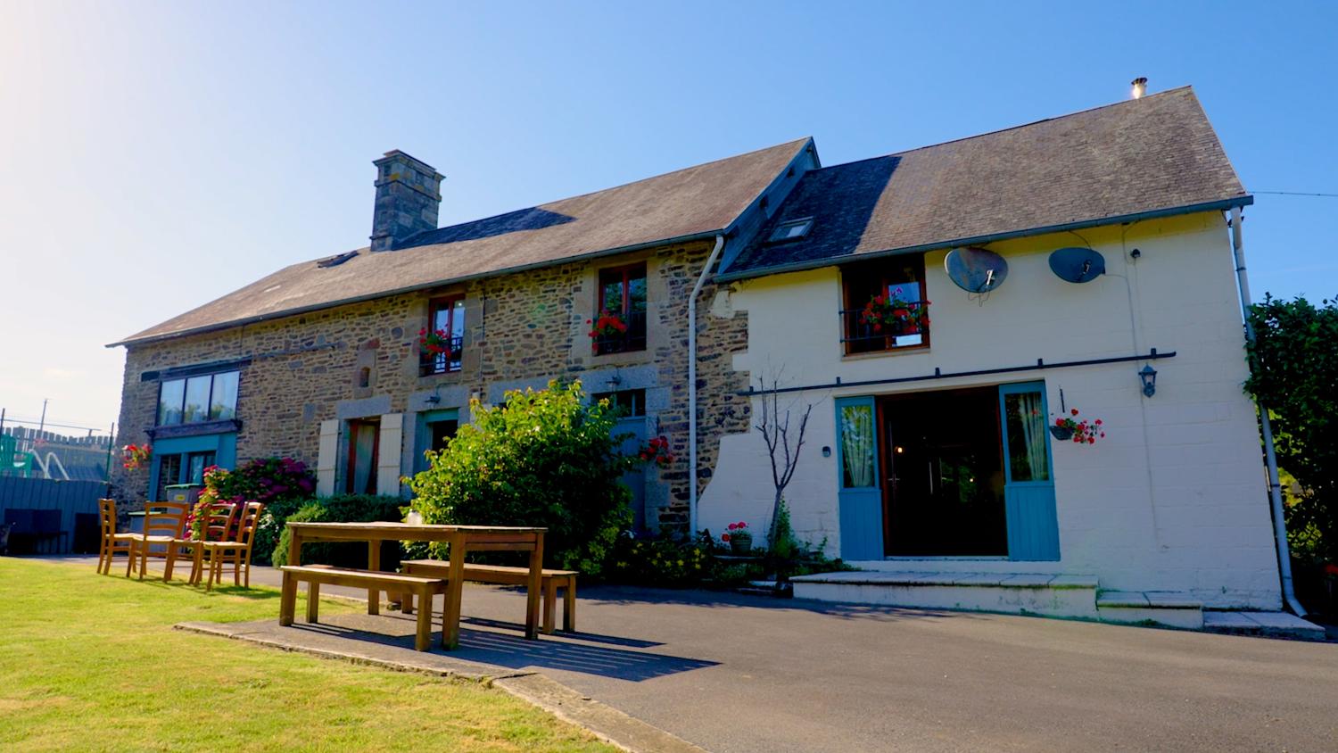  te koop huis met gîte Saint-Martin-de-Landelles Manche 63