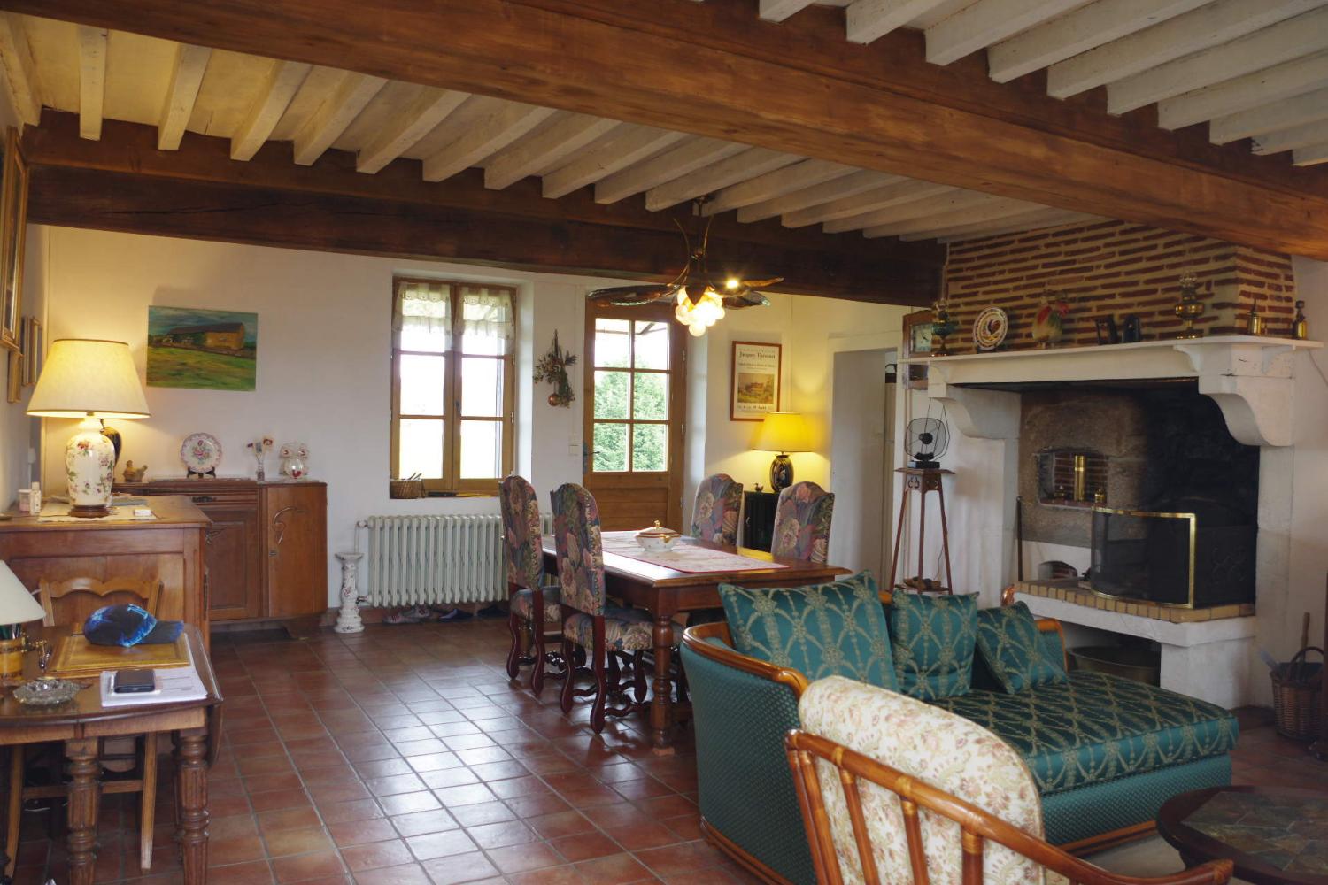  te koop huis Dommartin Nièvre 2