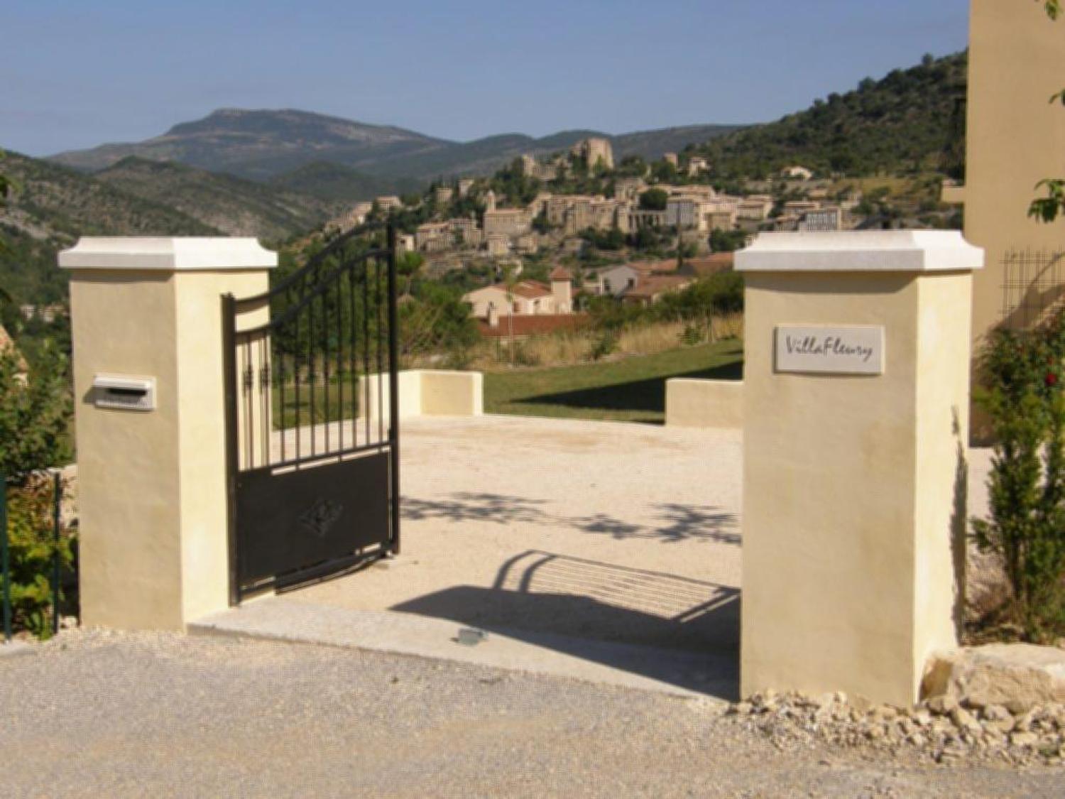  te koop villa Montbrun-les-Bains Drôme 2