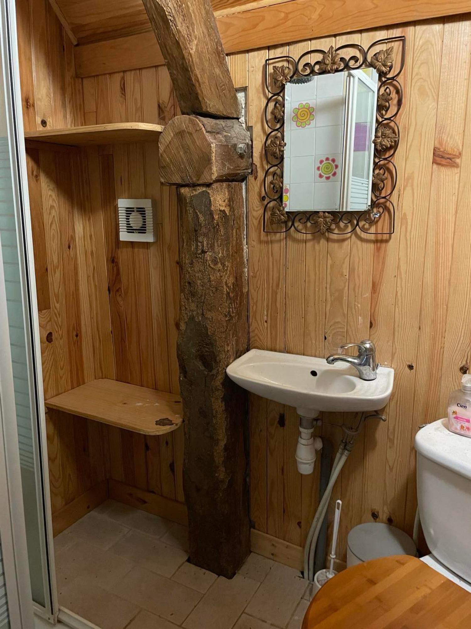  te koop vrijstaand huis Le Guislain Manche 12