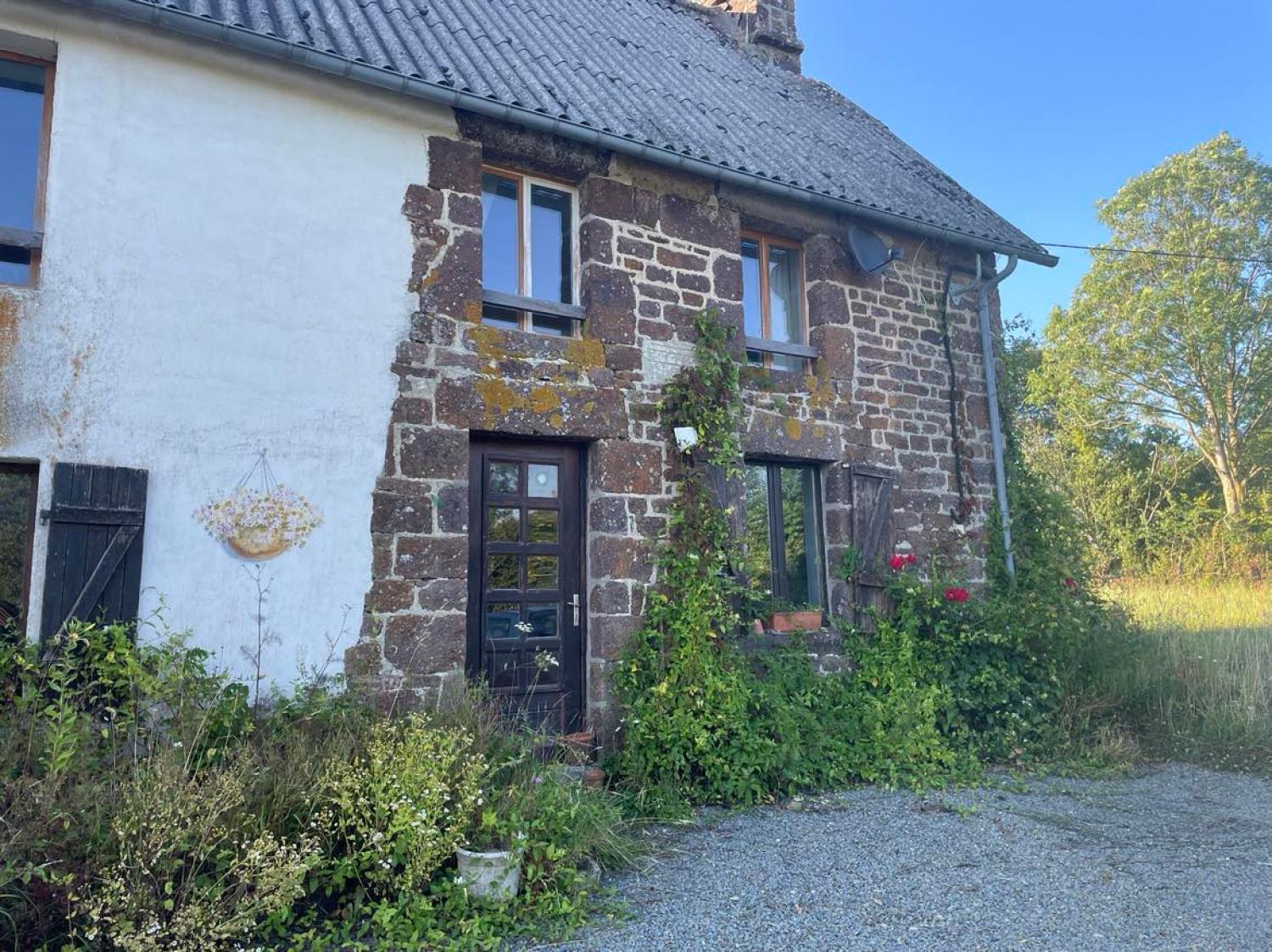  te koop vrijstaand huis Le Guislain Manche 3