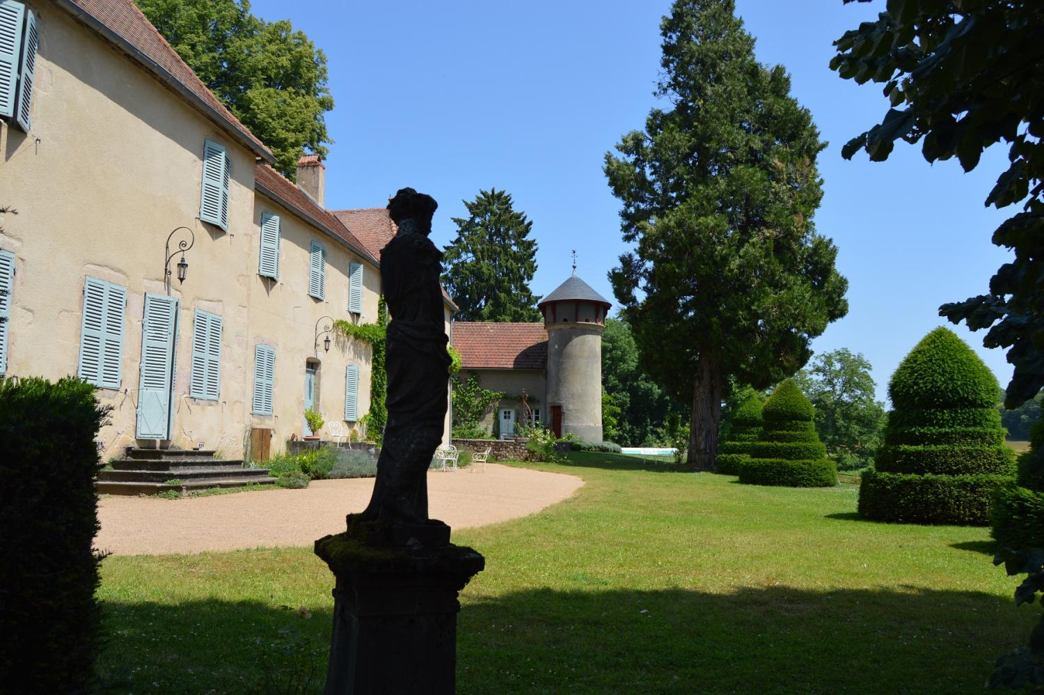  te koop kasteel Luzy Nièvre 13