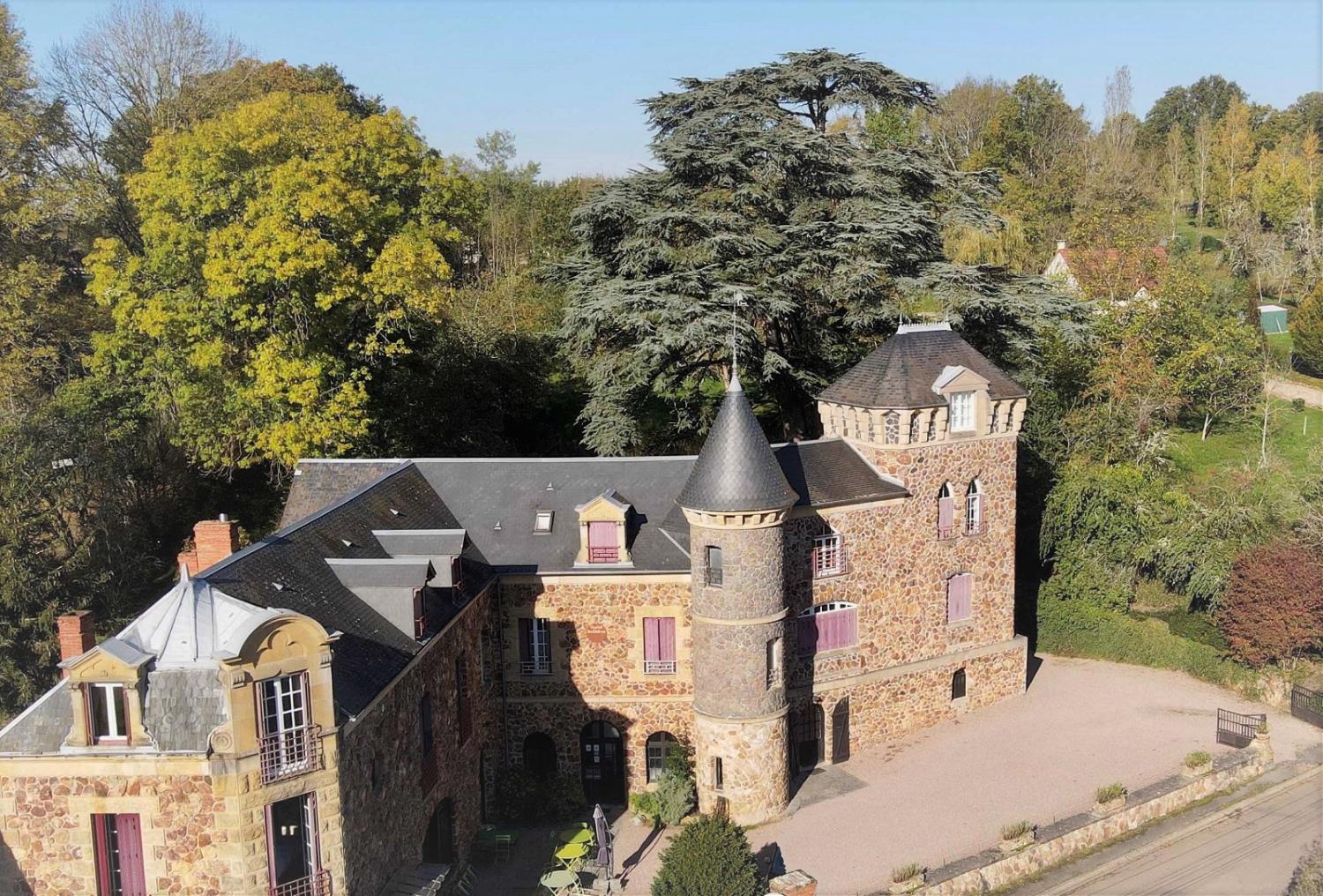 te koop kasteel Saint-Honoré-Les-Bains Nièvre 7