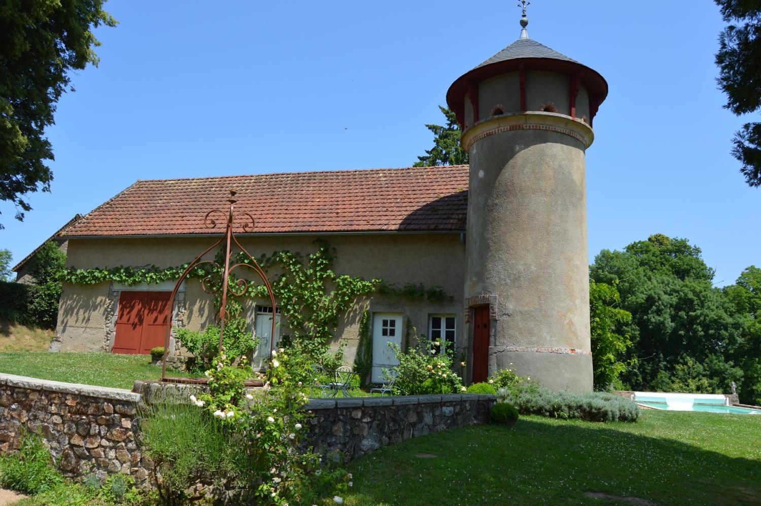  te koop kasteel Luzy Nièvre 10