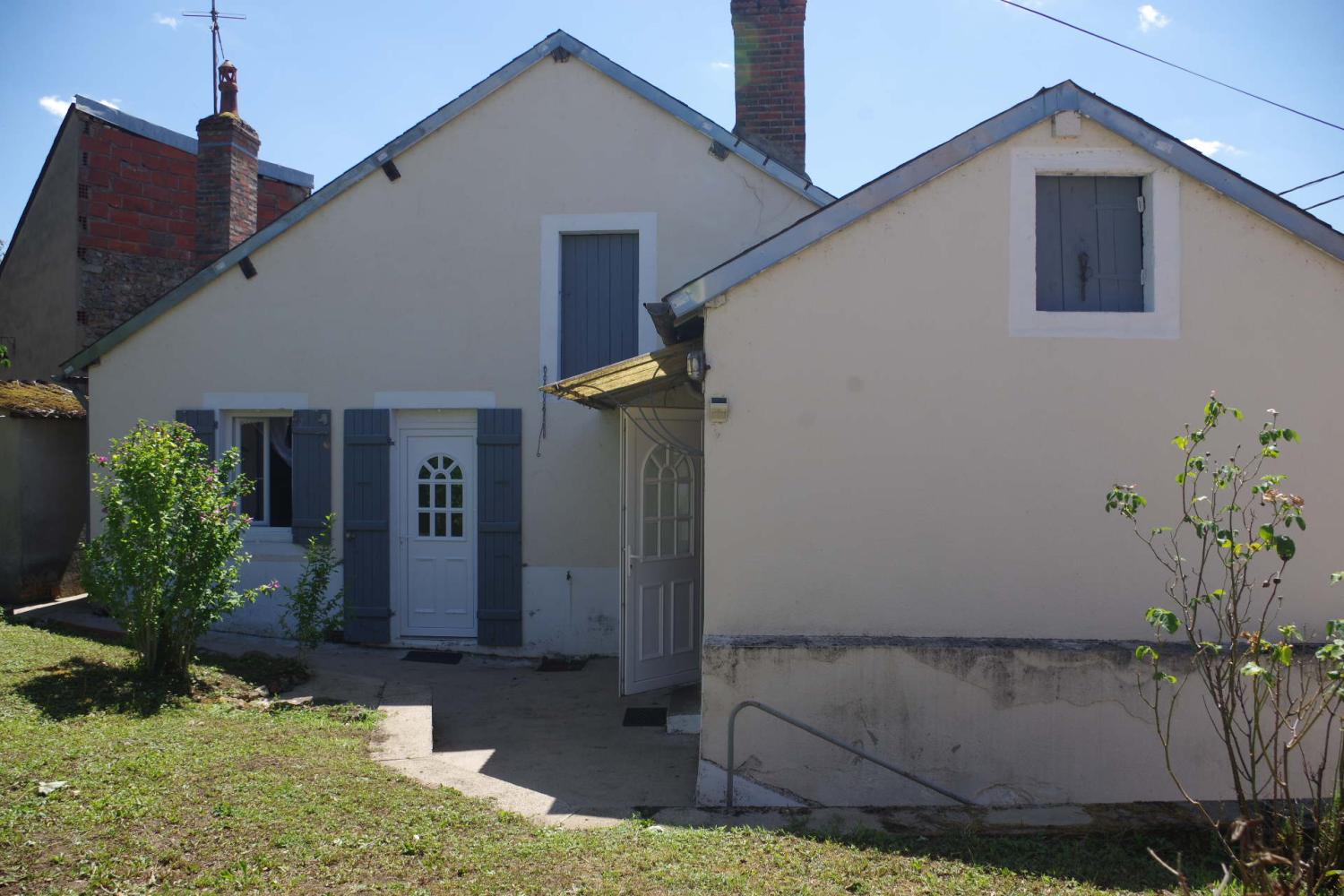  te koop stadshuis Moulins-Engilbert Nièvre 1