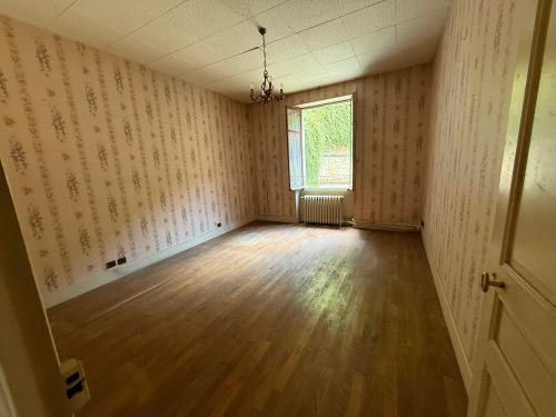  te koop stadshuis Bourbonne-les-Bains Haute-Marne 23