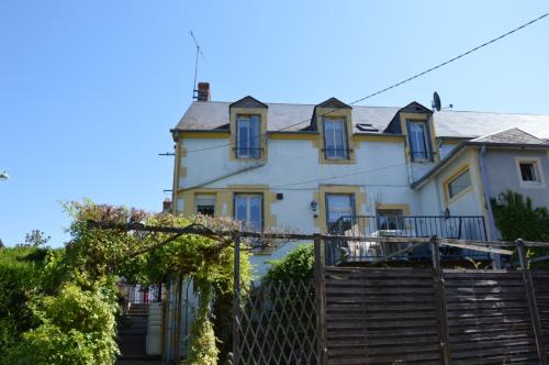 Saint-Honoré-Les-Bains Nièvre huis foto 7124271