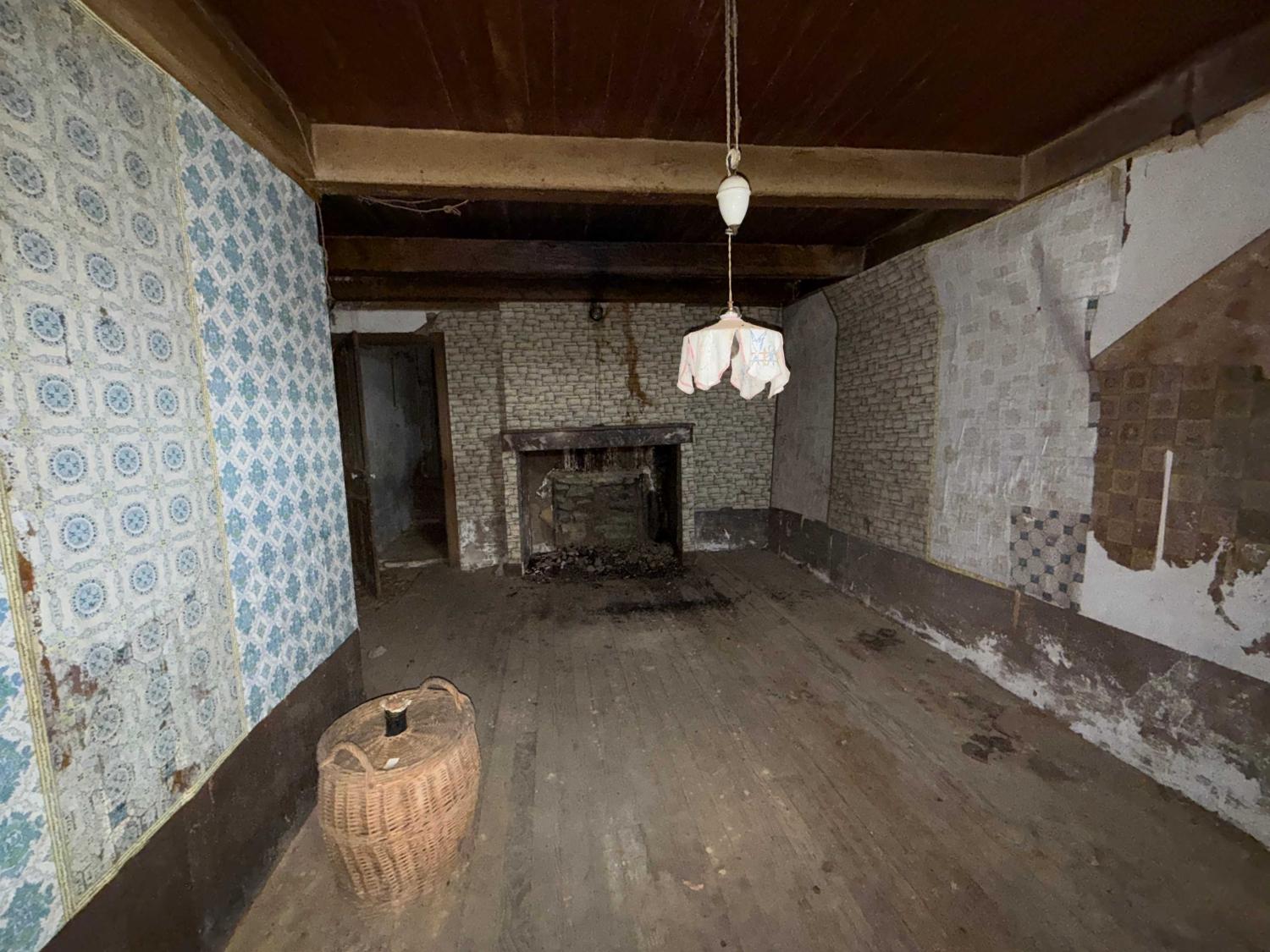 te koop dorpsboerderij Jussey Haute-Saône 32