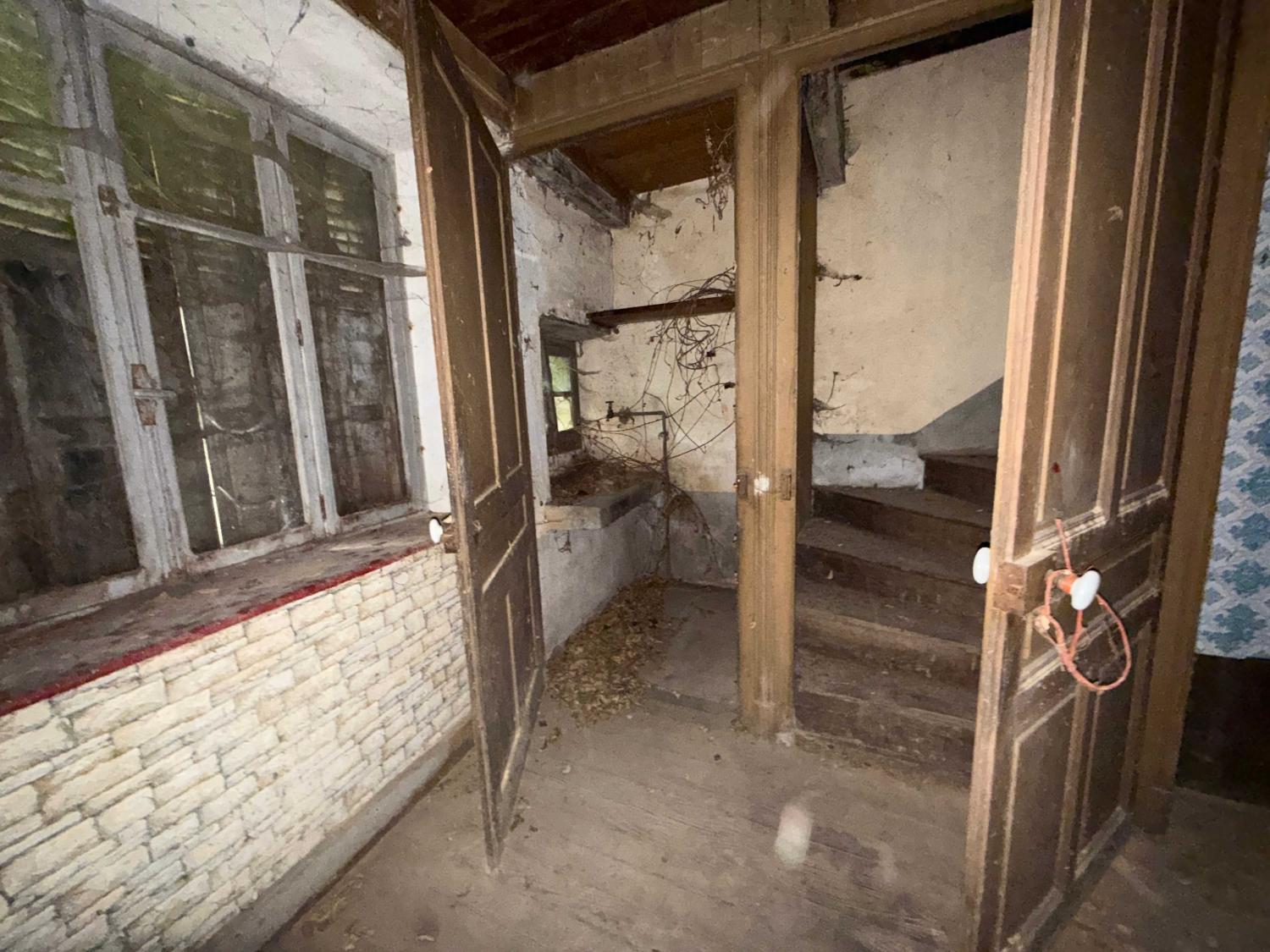  te koop dorpsboerderij Jussey Haute-Saône 33