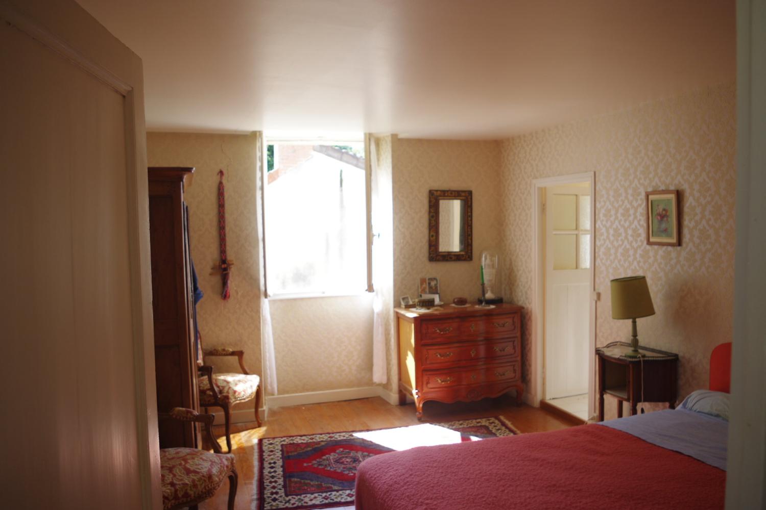  te koop stadshuis Saint-Honoré-Les-Bains Nièvre 4