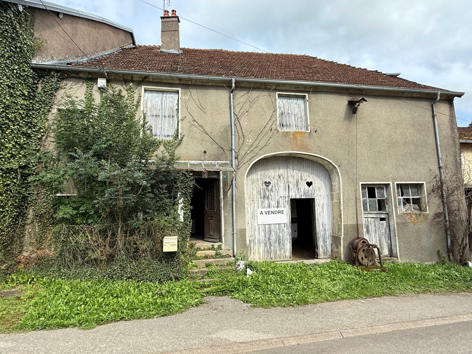 te koop dorpsboerderij Vitrey-sur-Mance Haute-Saône 1