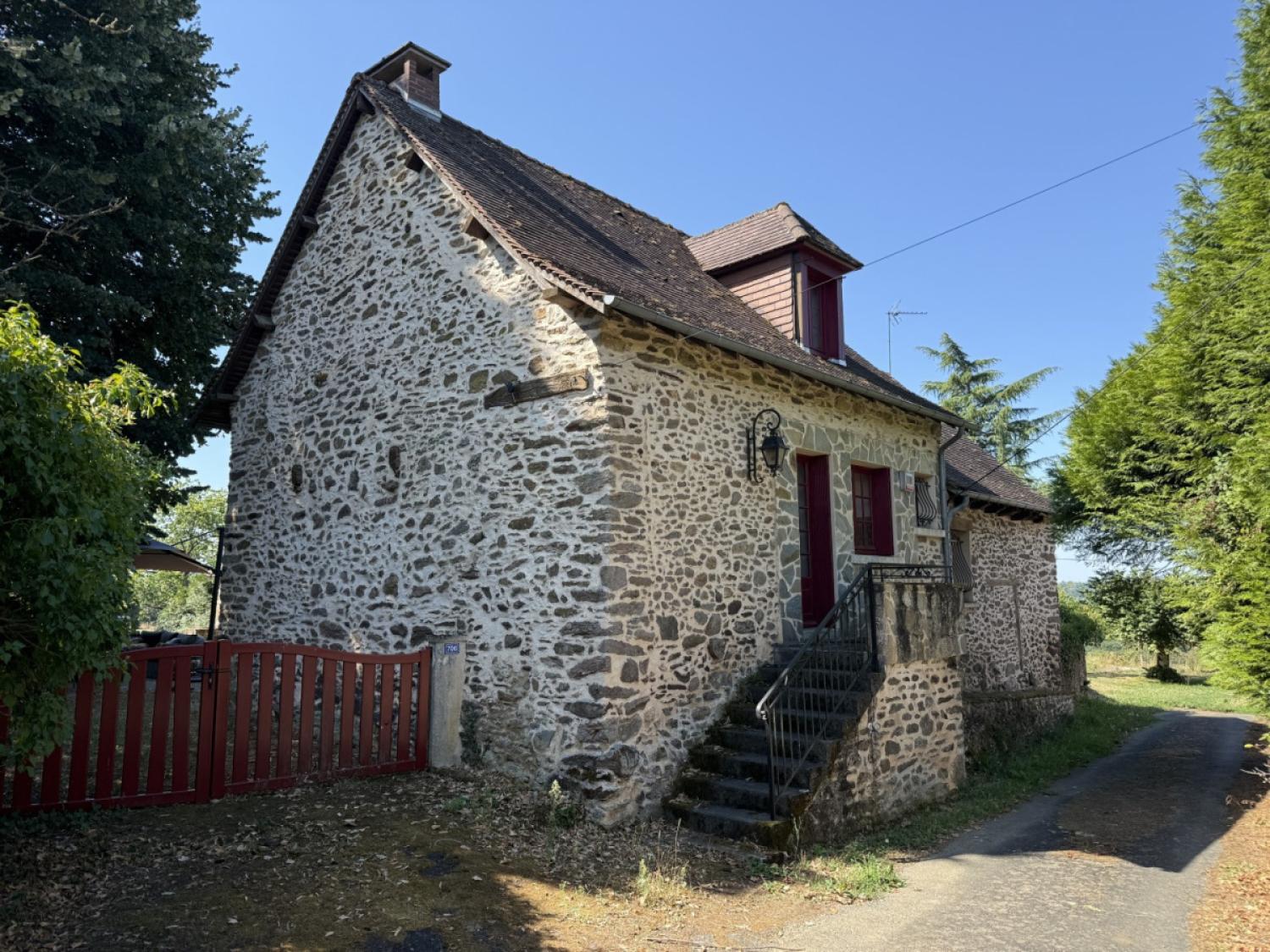 te koop vrijstaand huis Lubersac Corrèze 1
