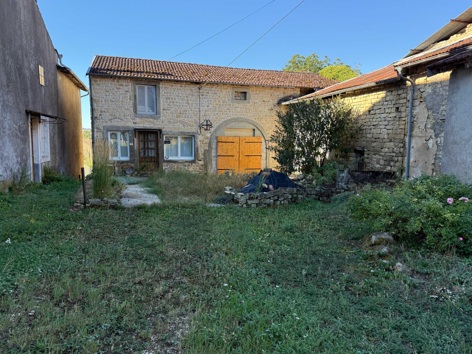 te koop dorpshuis Montcourt Haute-Saône 2