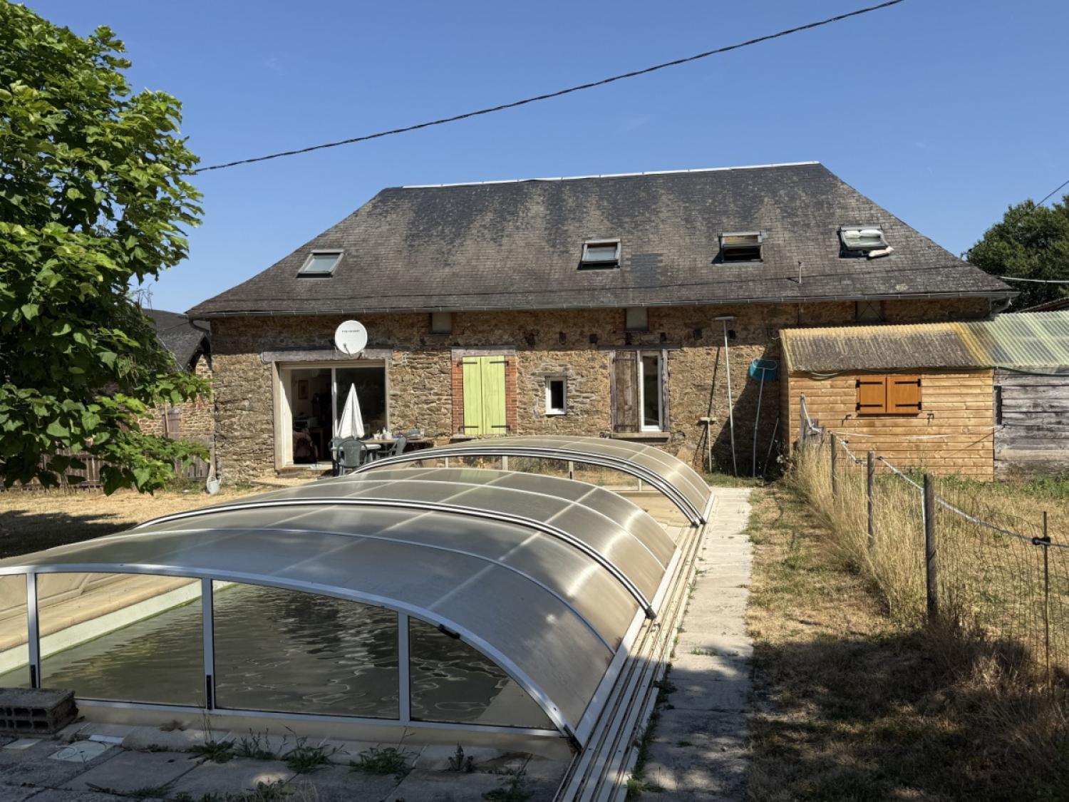 te koop boerderij Saint-Pardoux-Corbier Corrèze 1