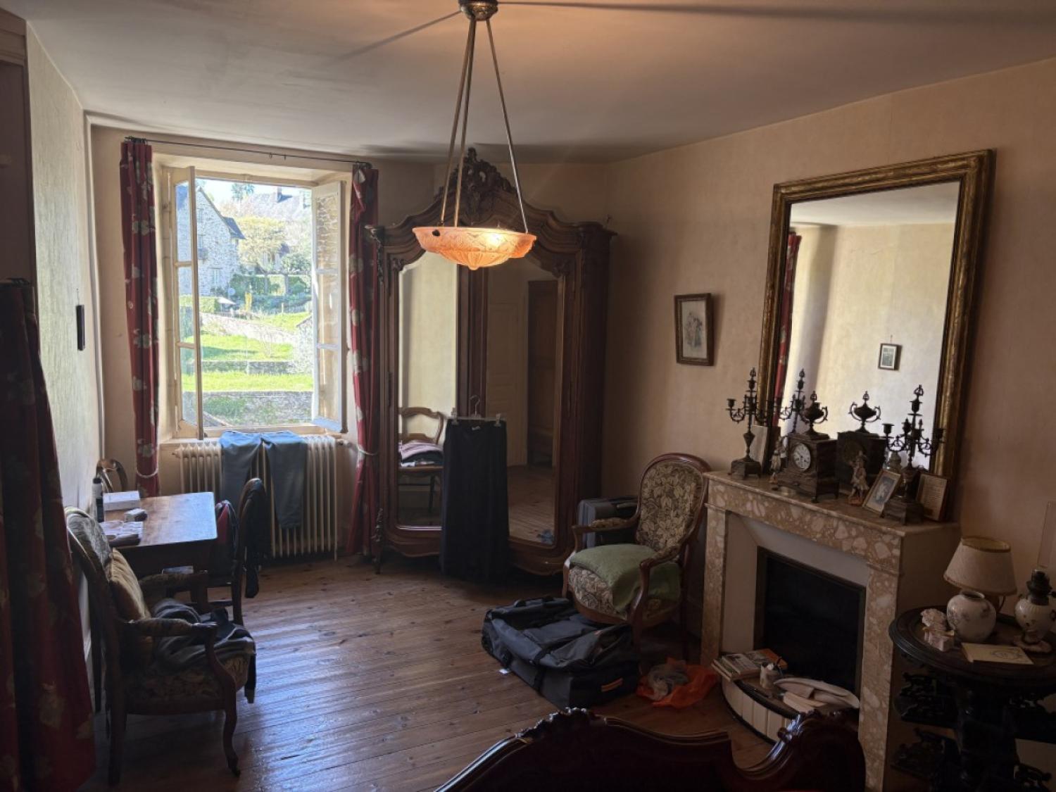 te koop dorpshuis Ségur-le-Château Corrèze 13