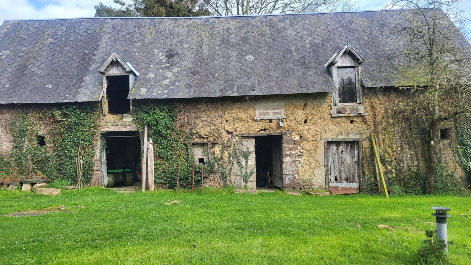  te koop vrijstaand huis Saint-Denis-le-Gast Manche 4