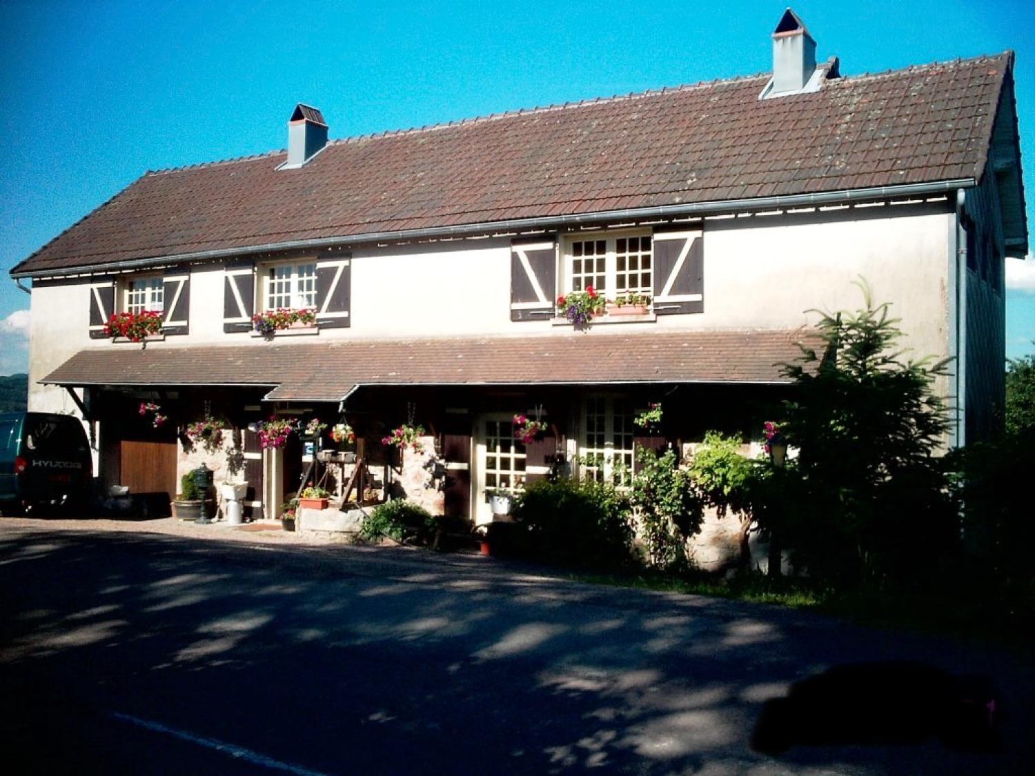 te koop vrijstaand huis Montigny-en-Morvan Nièvre 1