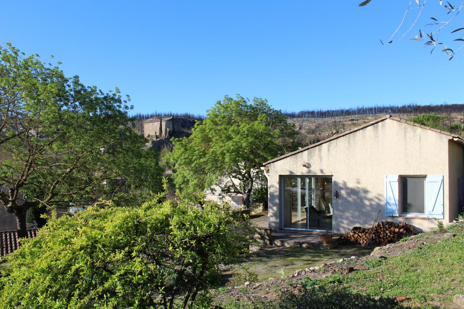  te koop dorpshuis Fontjoncouse Aude 25