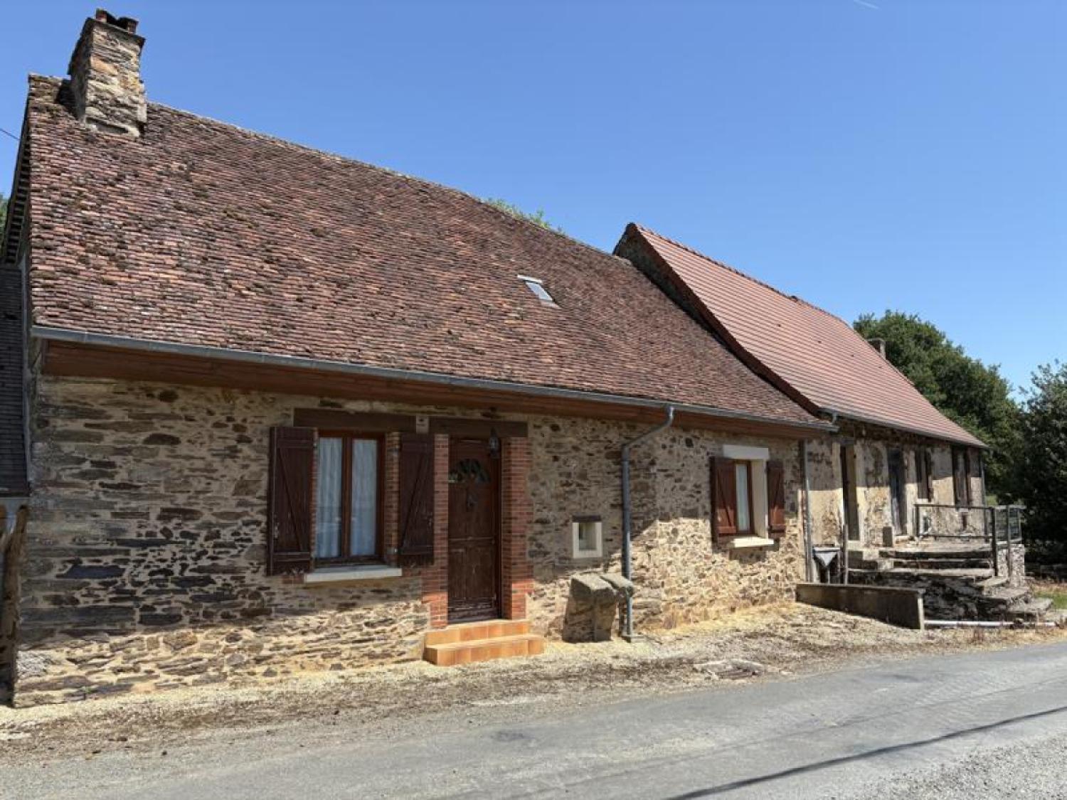  te koop huis met gîte Beyssenac Corrèze 1