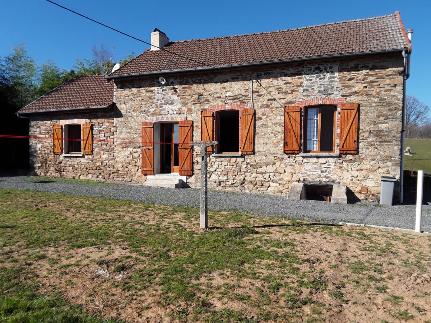  te koop boerderij Saint-Yrieix-la-Perche Haute-Vienne 1