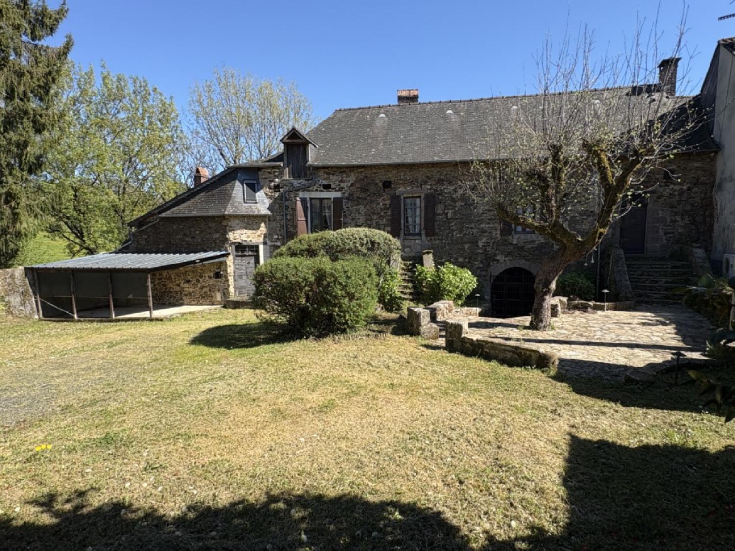 te koop vrijstaand huis Saint-Solve Corrèze 17