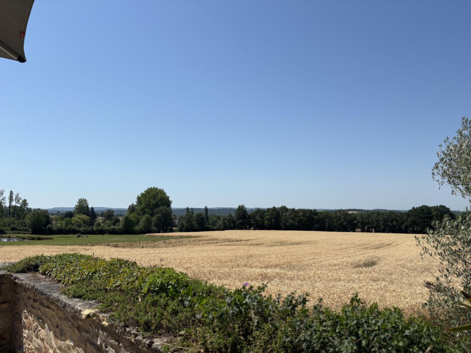  te koop huis met gîte Génis Dordogne 29