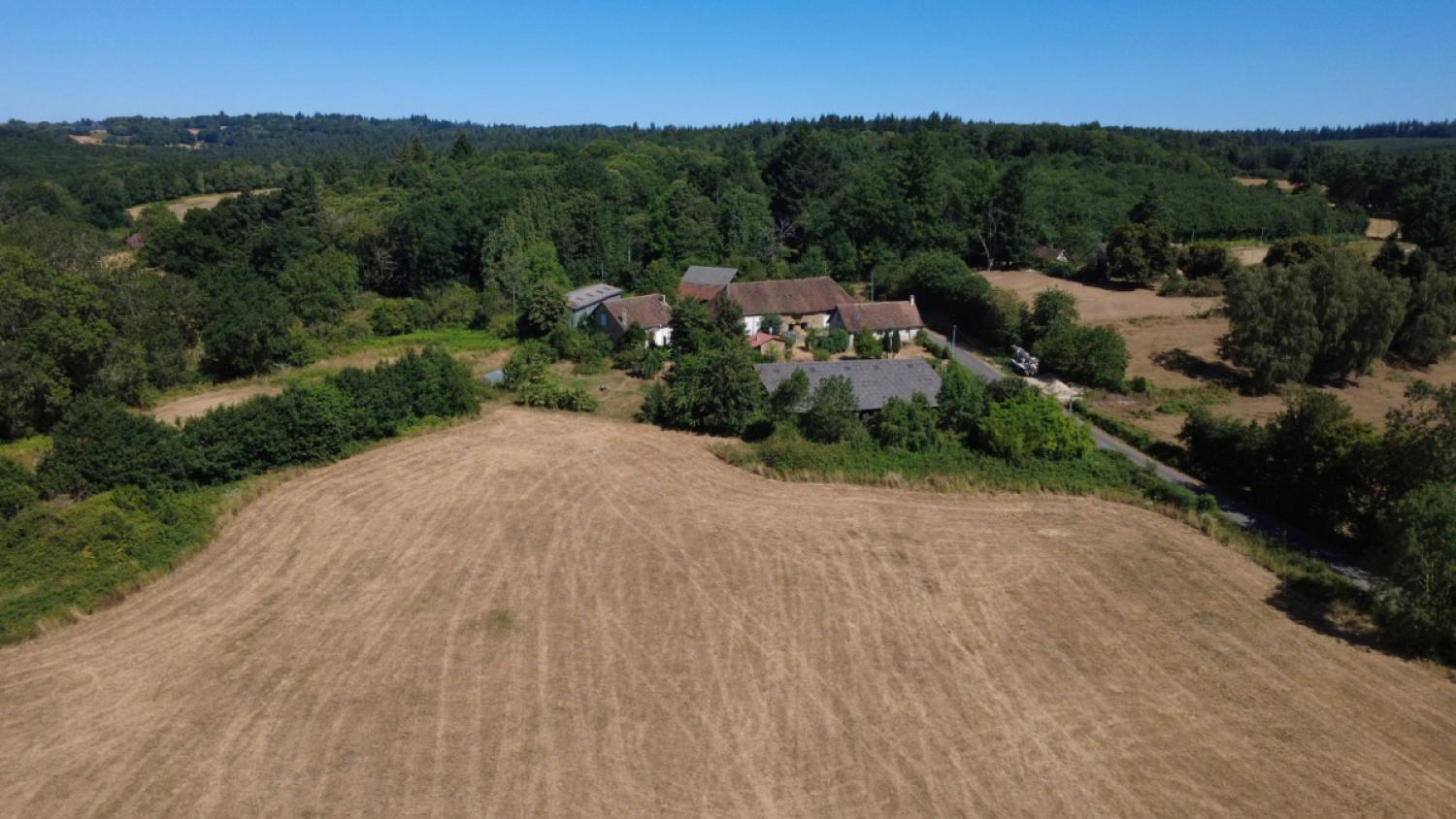 te koop boerderij Coussac-Bonneval Haute-Vienne 2