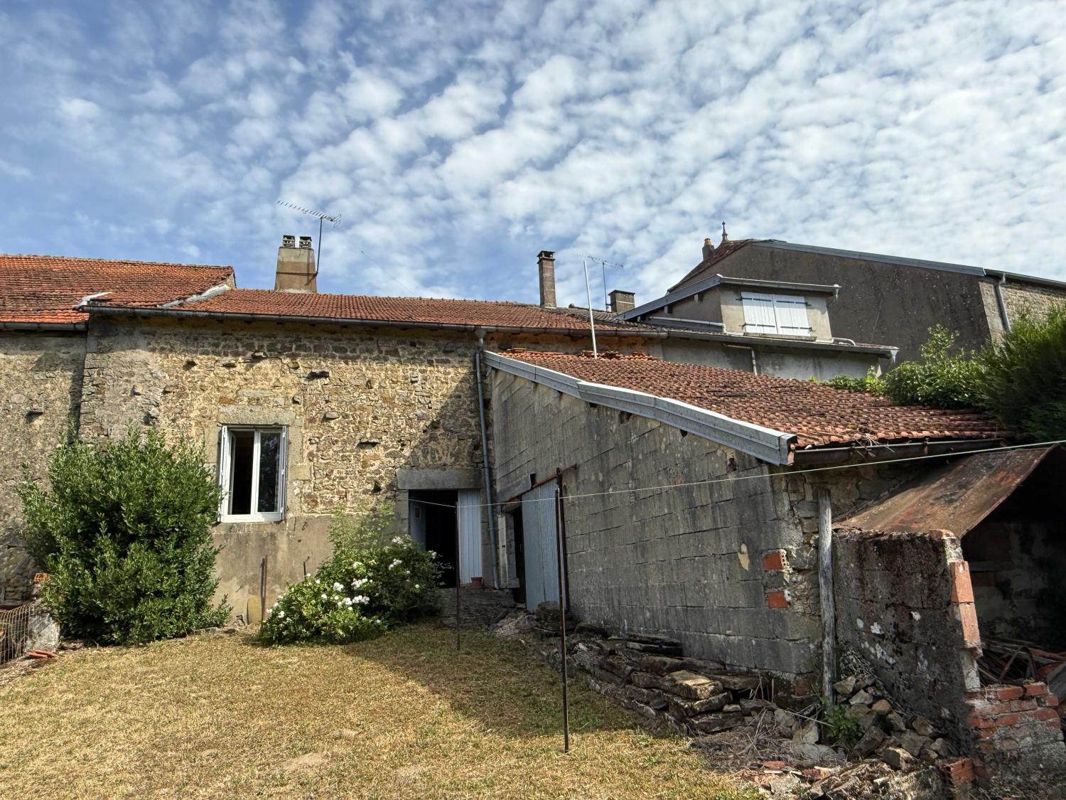 te koop dorpshuis Bourbonne-les-Bains Haute-Marne 20