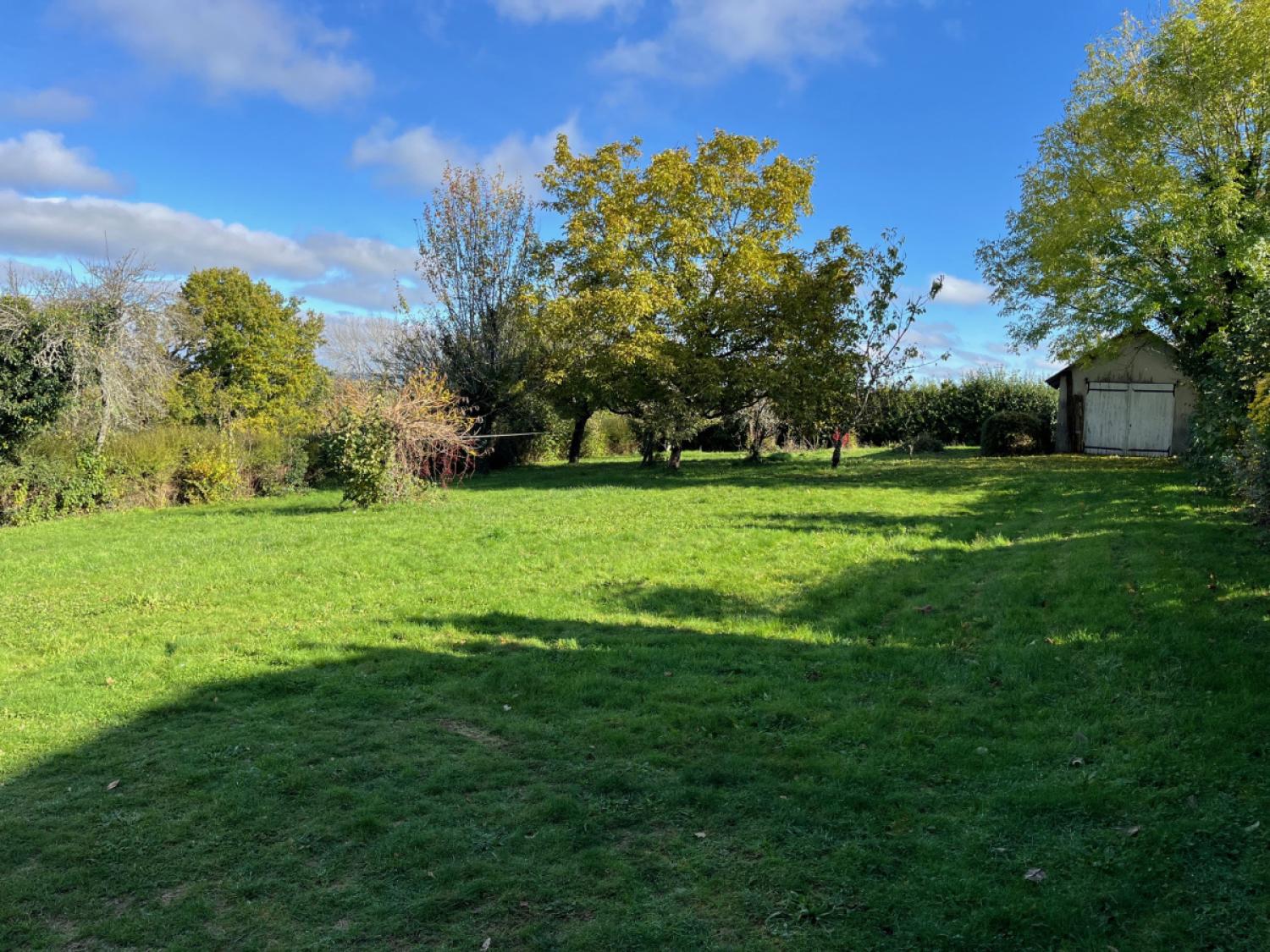 te koop vrijstaand huis La Porcherie Haute-Vienne 23