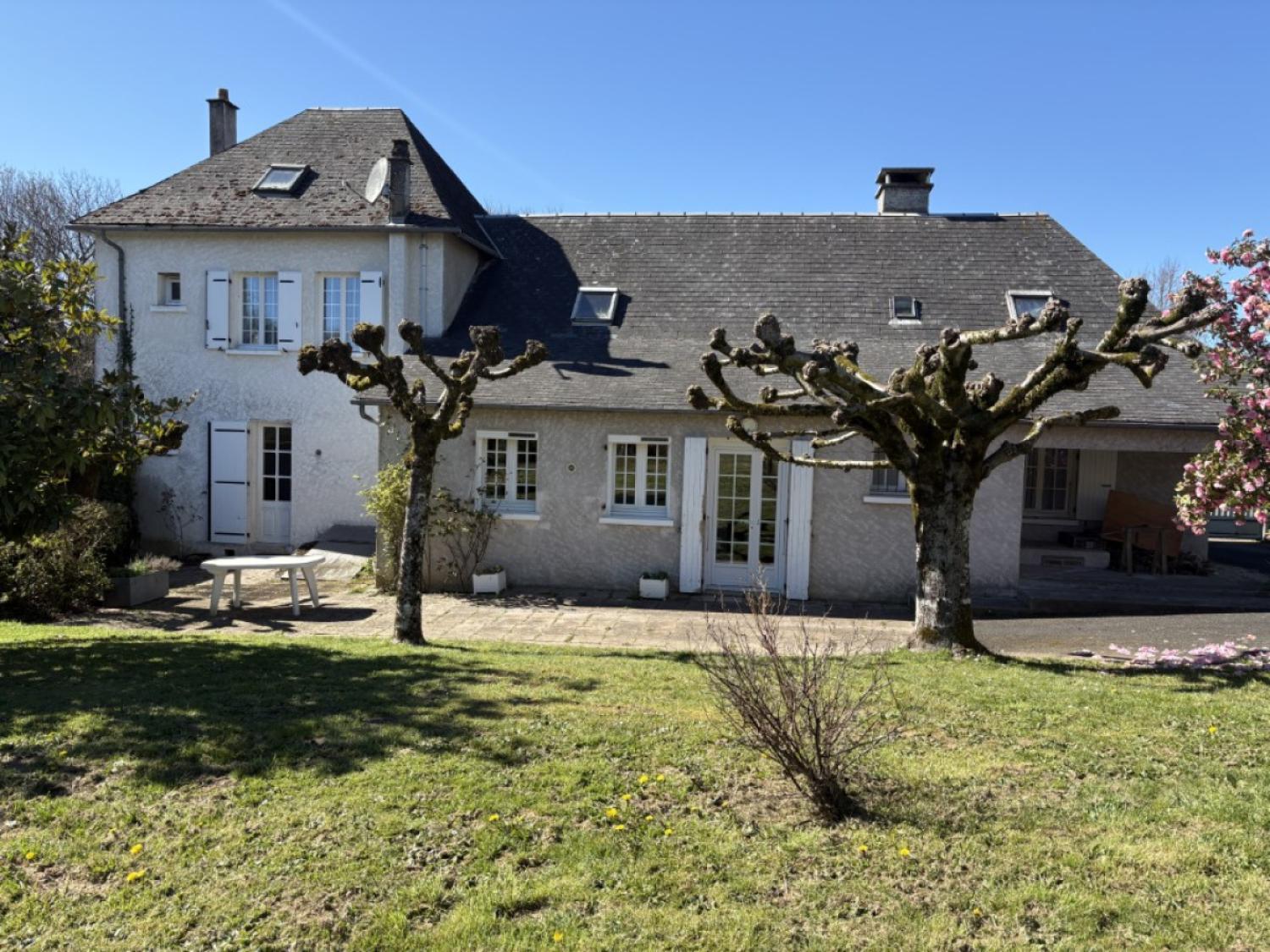 te koop vrijstaand huis Arnac-Pompadour Corrèze 1
