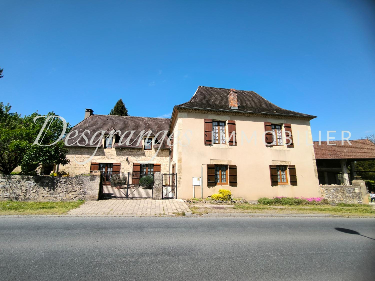 te koop landgoed Hautefort Dordogne 4