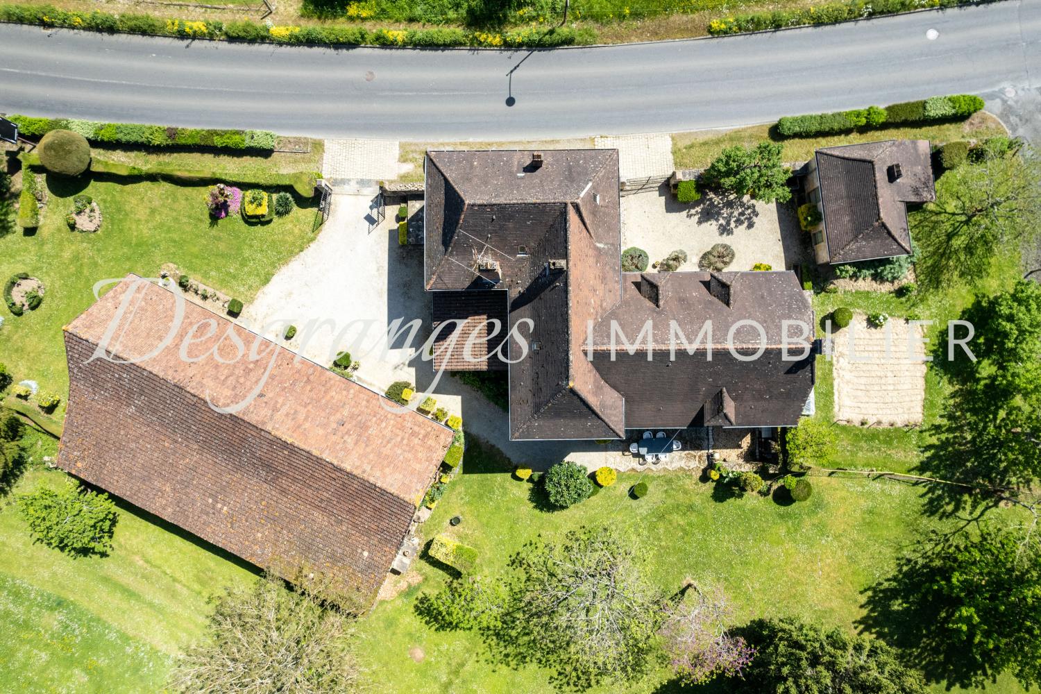 te koop landgoed Hautefort Dordogne 17