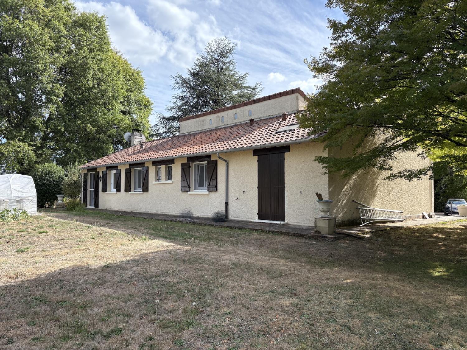 te koop vrijstaand huis Château-Chervix Haute-Vienne 3